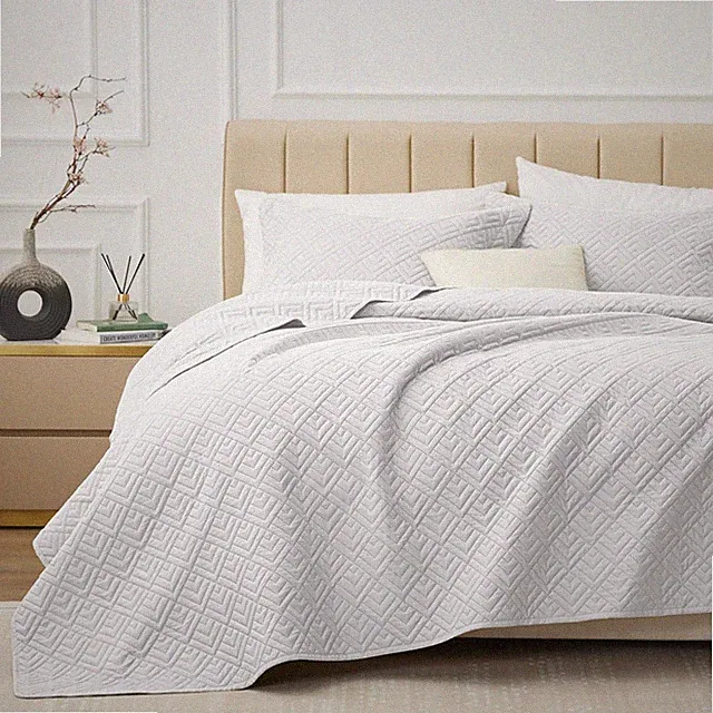 Quilt Set Full/Queen Size White 3 Piece,Lightweight Soft Coverlet Squares Patter